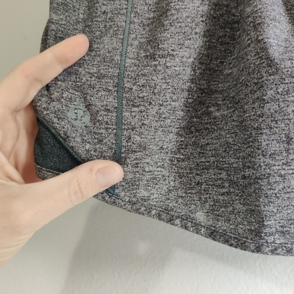 Lululemon Hotty Hot Shorts Grey - Picture 4 of 9